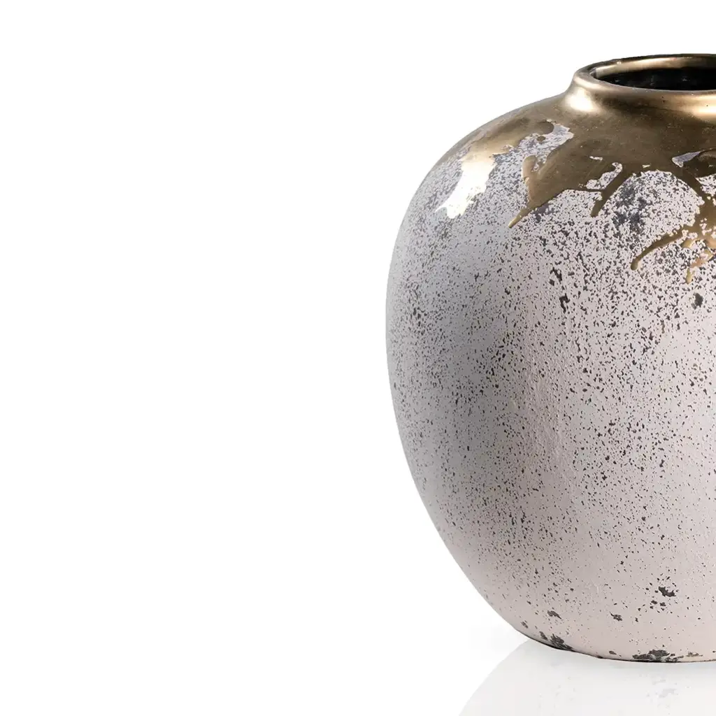 Flower Vase 25 X 25 X 25 cm 
